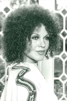 Cleo Laine